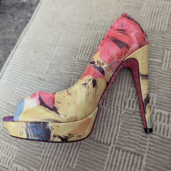 Betsey Johnson floral platform Heal Size 7M Women's - Picture 2 of 10